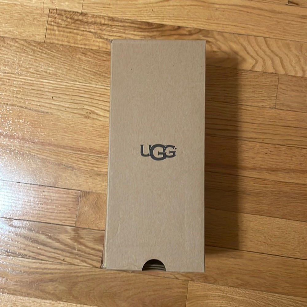 Black Ugg Thong Slippers